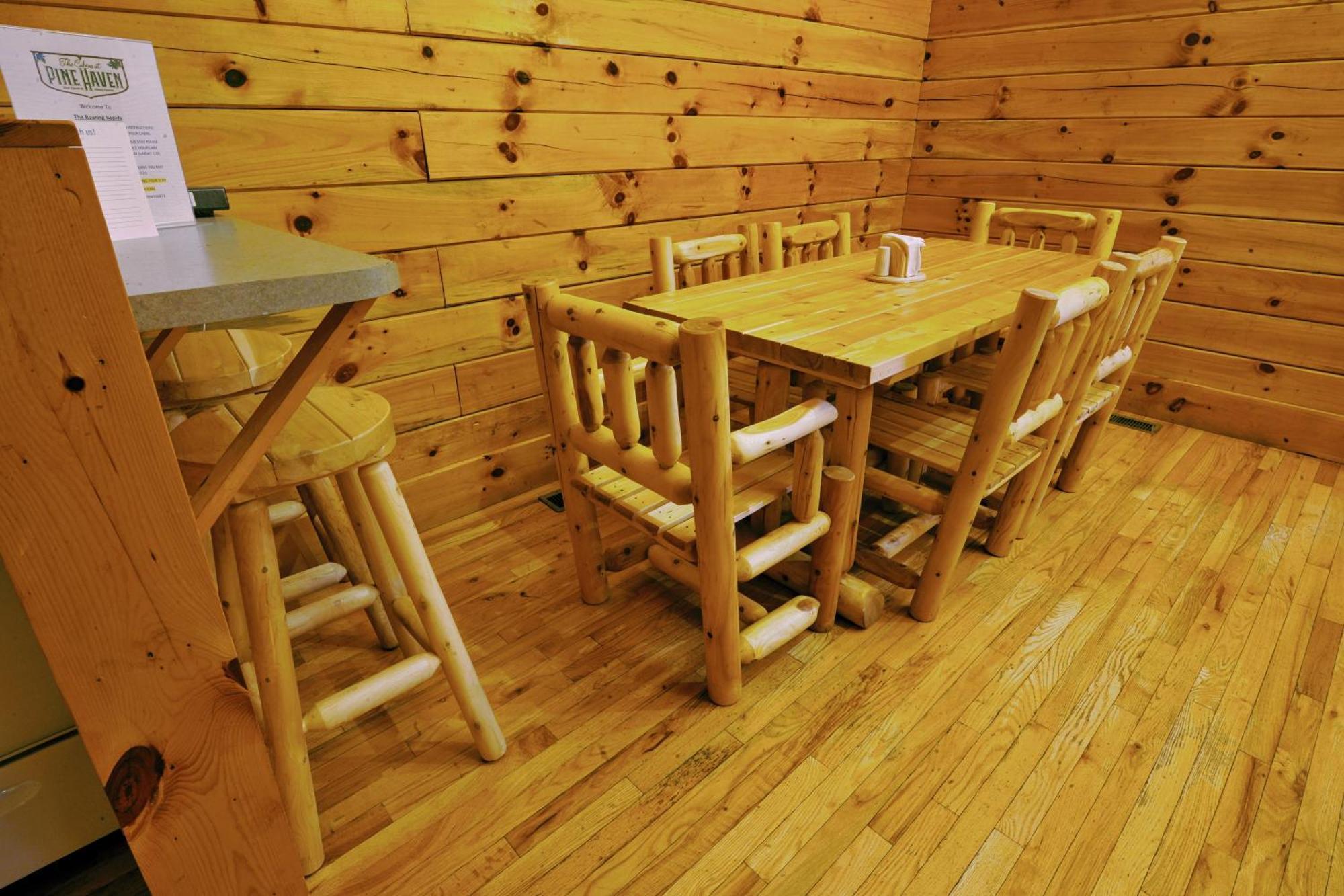 The Cabins At Pine Haven - Beckley Beaver Εξωτερικό φωτογραφία